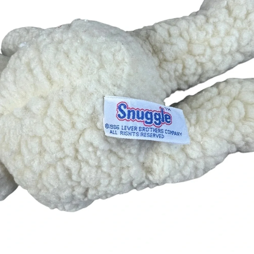 Vintage Russ Bertie & Co. 1983 Snuggle Softener Bear Plush - Picture 3 of 5